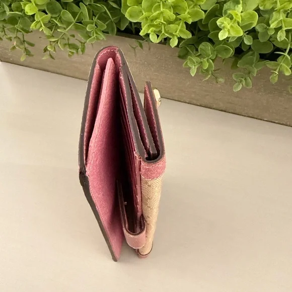 Gucci Wallet - Picture 5 of 16